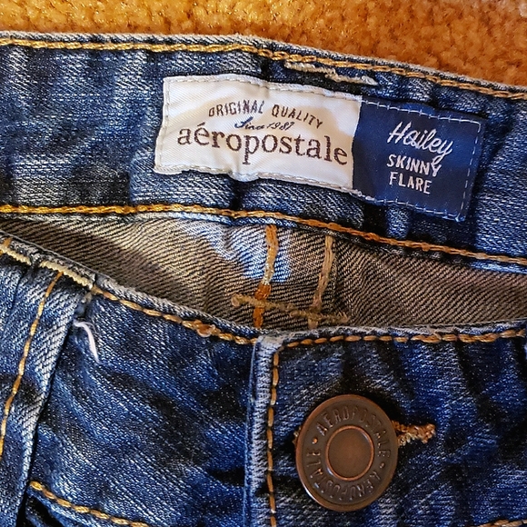Aeropostale Skinny Flare Jeans - Picture 2 of 5